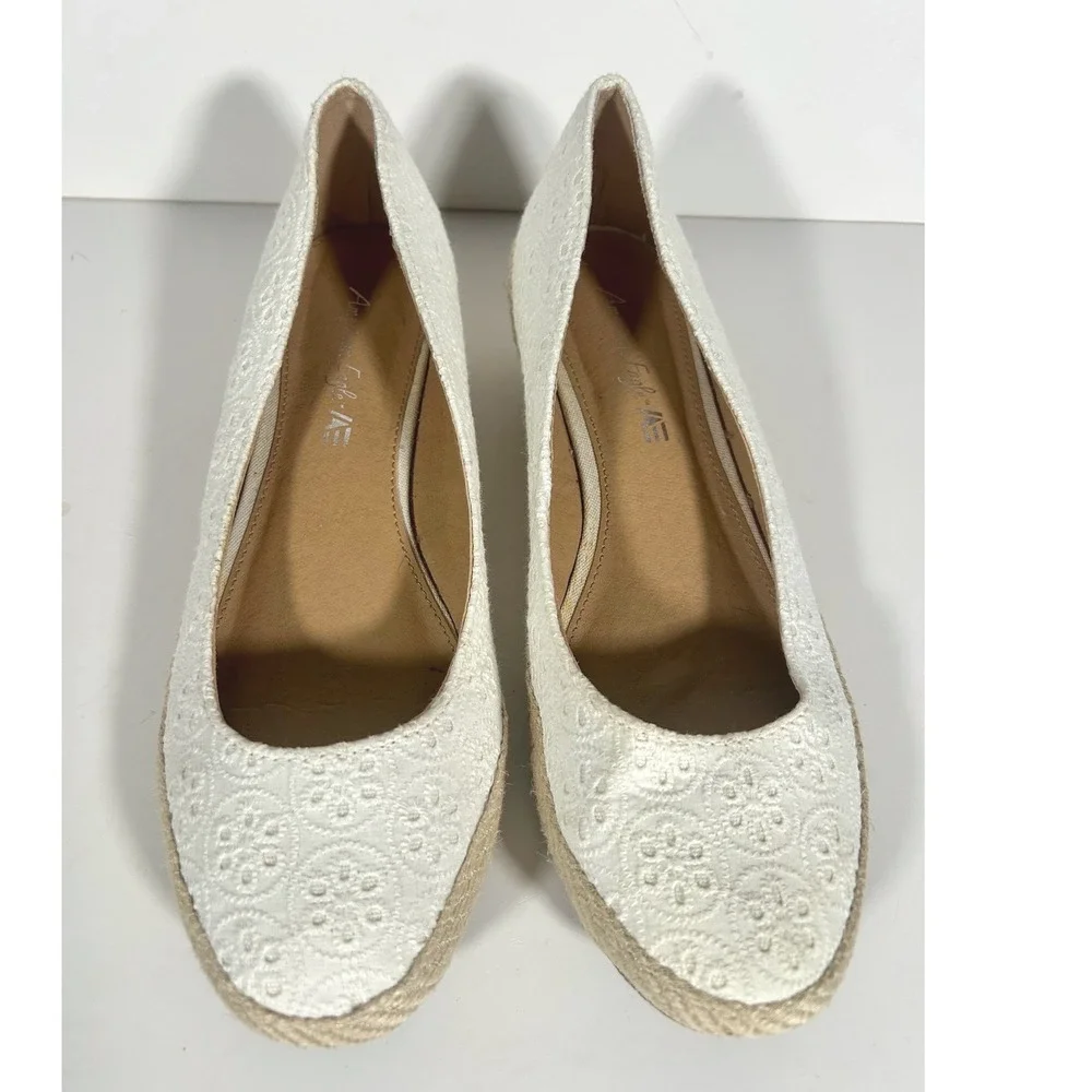 American Eagle Womens White Eyelet Lace Espadrille Low Wedge Shoes Size 9.5 AE‎